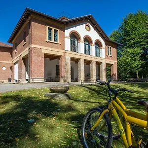 E Ostello, Parco Di Monza, Cascina Costa Alta Italy